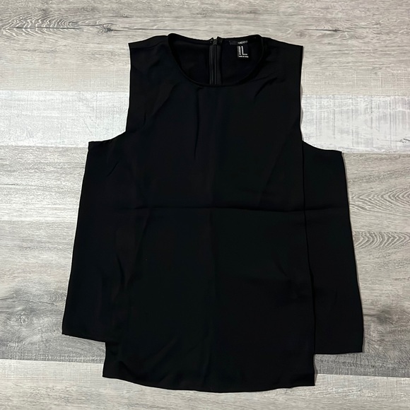 NWOT Dressy Black Tank Blouse Size Medium Hidden Zipper Back of Neck - Picture 2 of 9